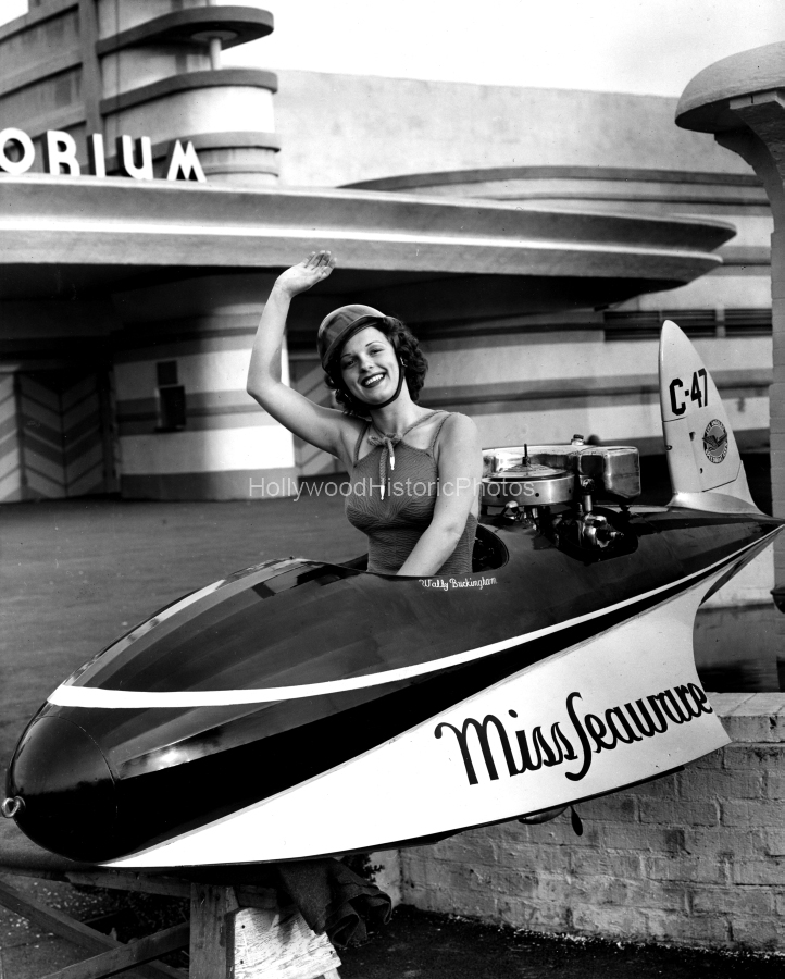 Pan Pacific Auditorium 1940 2.jpg